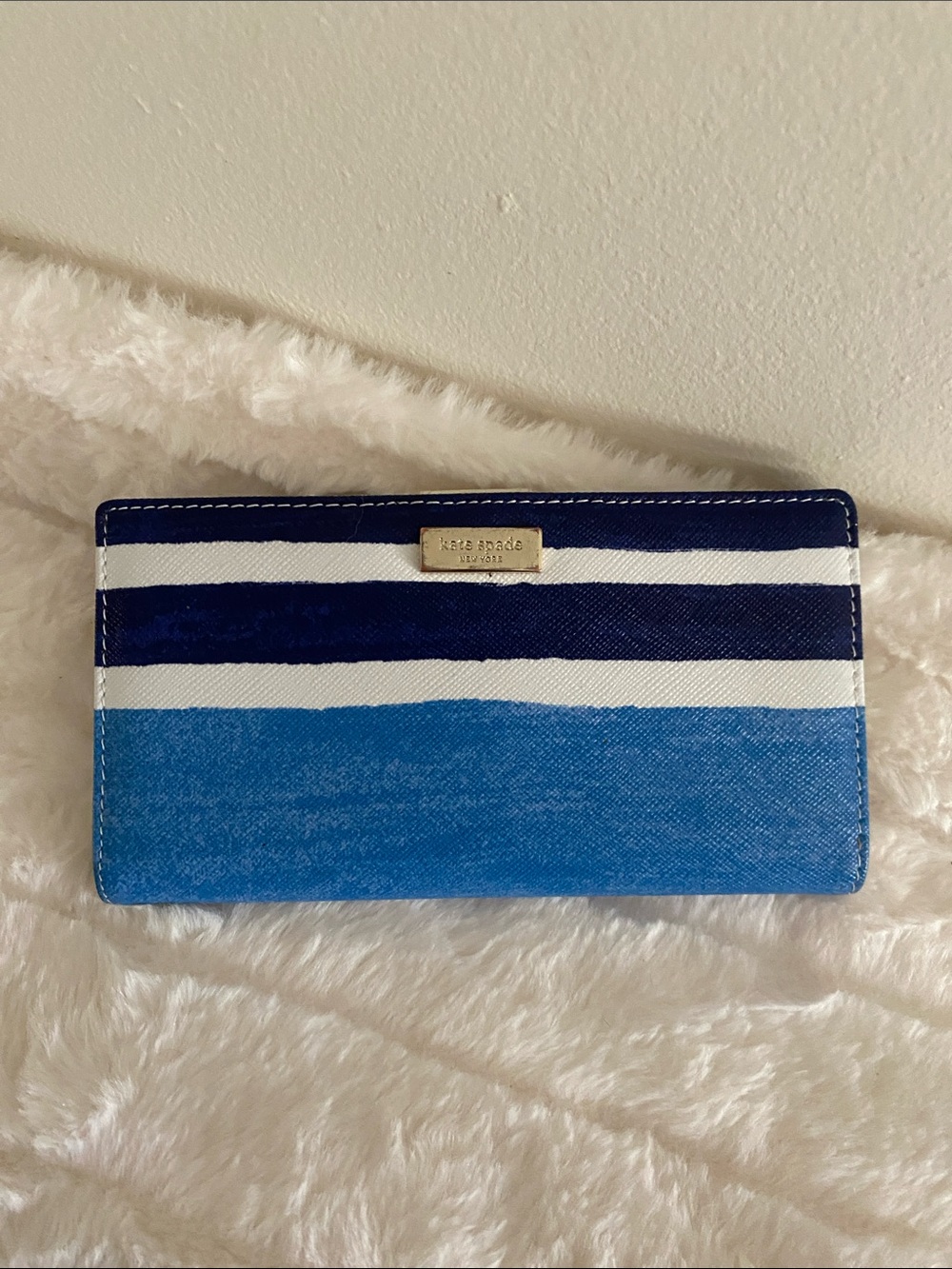 Kate Spade Grant Street Bifold Wallet in Blue/White Capri Stripe Grainy Leather